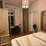 Grosse Stadtwohnung Direkt Am Mauerpark Appartamento Berlino