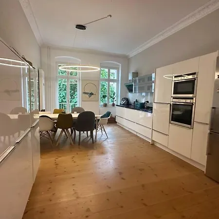 Grosse Stadtwohnung Direkt Am Mauerpark Appartement