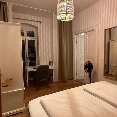 Grosse Stadtwohnung Direkt Am Mauerpark Apartamento Berlín