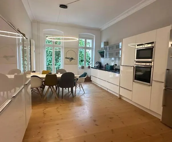 Grosse Stadtwohnung Direkt Am Mauerpark Appartement