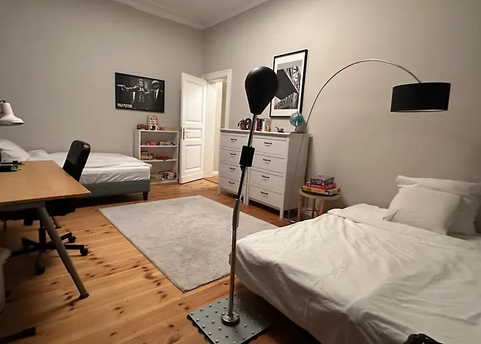 Grosse Stadtwohnung Direkt Am Mauerpark