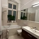 Grosse Stadtwohnung Direkt Am Mauerpark Διαμέρισμα