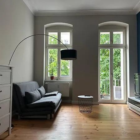 Grosse Stadtwohnung Direkt Am Mauerpark